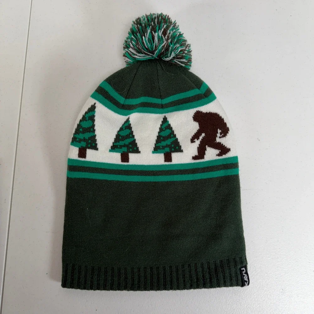 KAVU Beanie Herschel Bigfoot Sasquatch Forest Green Pom Pom Knit Hat Camping